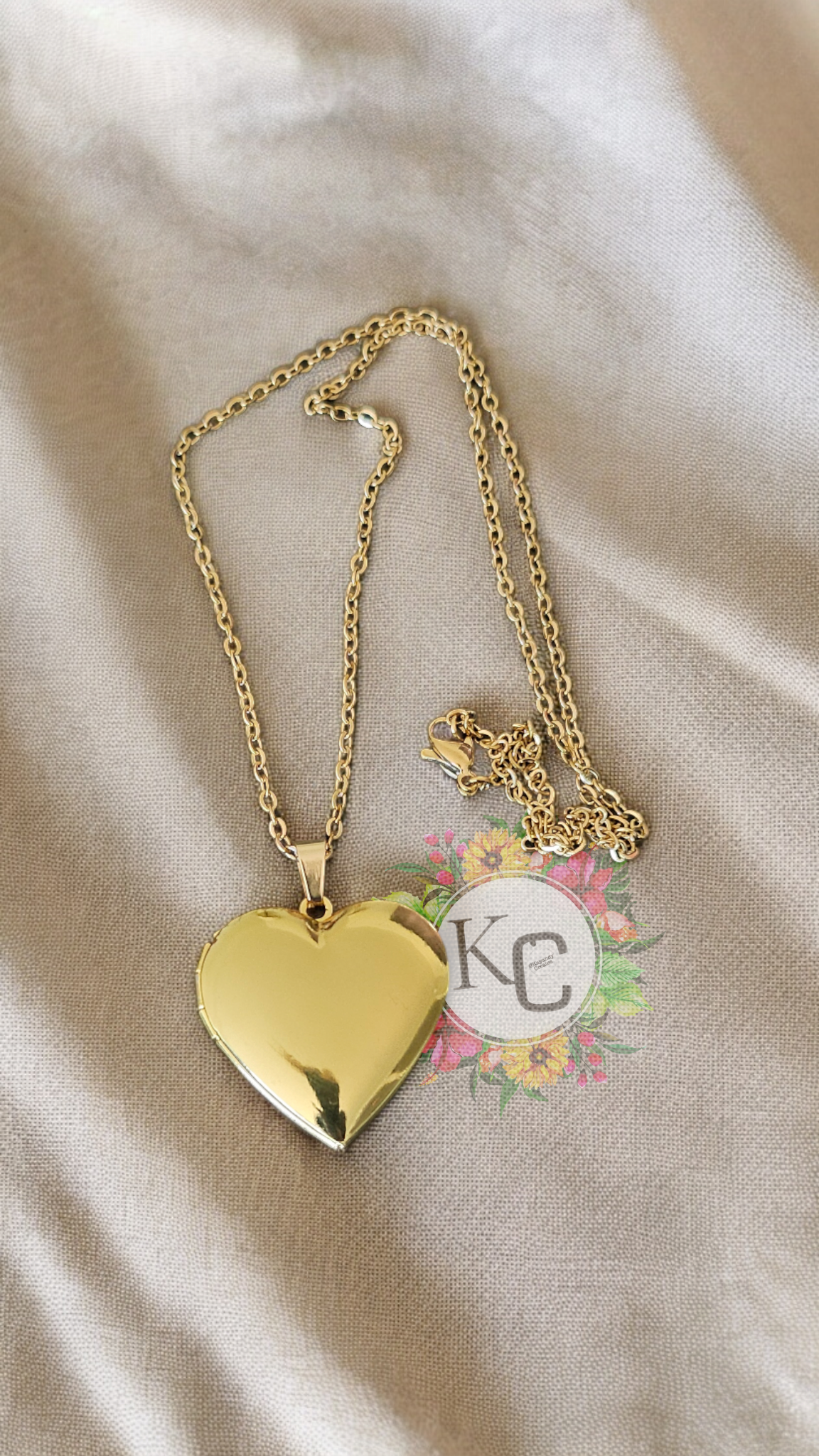 Pre Order - Stainless Steel Plain Style Lockets (ships in 1-2 weeks)