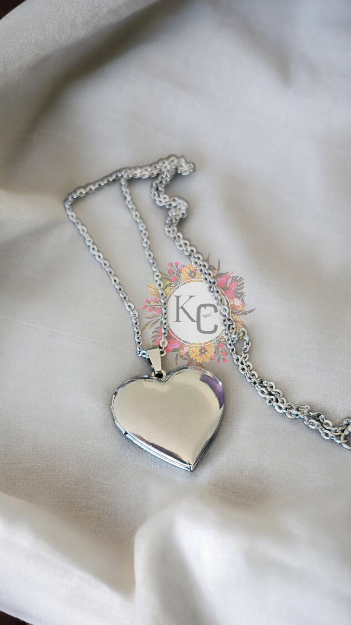 Pre Order - Stainless Steel Plain Style Lockets (ships in 1-2 weeks)