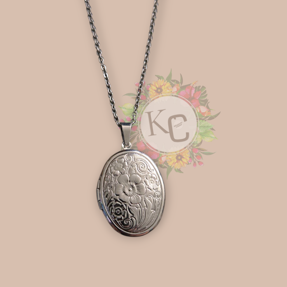 Pre - Order Stainless Steel Floral Style Lockets (Ships in 1-2 Weeks)